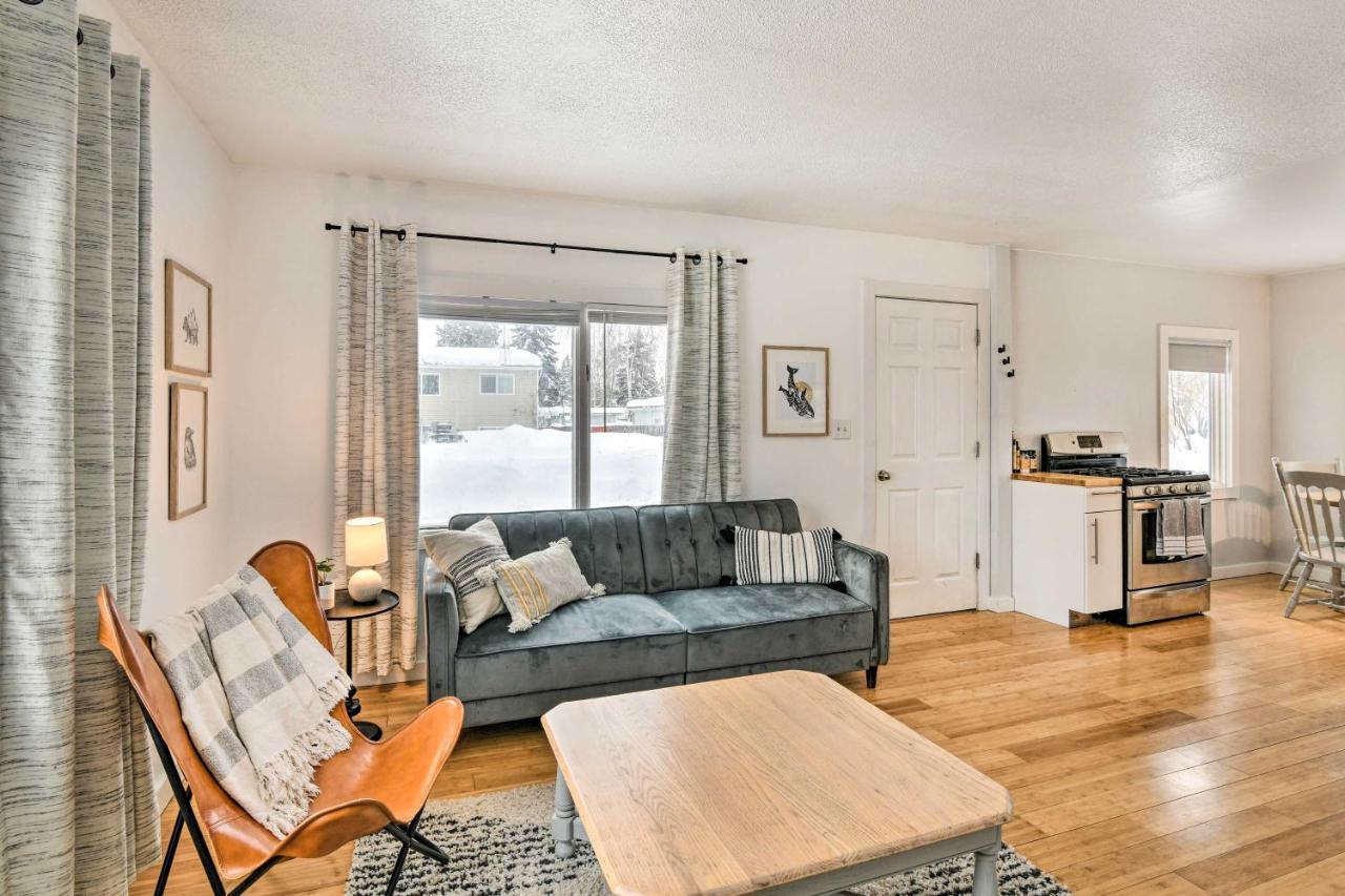 Holiday home Home, Minutes From Downtown! *