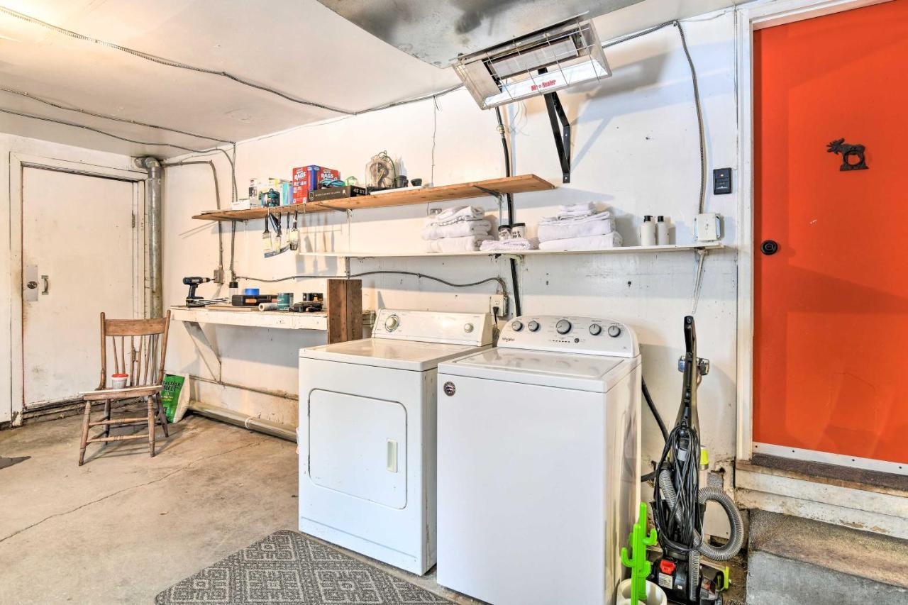 Home, Minutes From Downtown!
